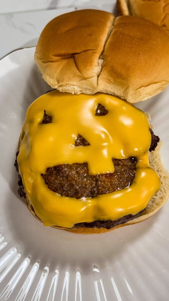 IMG_8266-576x1024 Halloween Cheeseburgers  