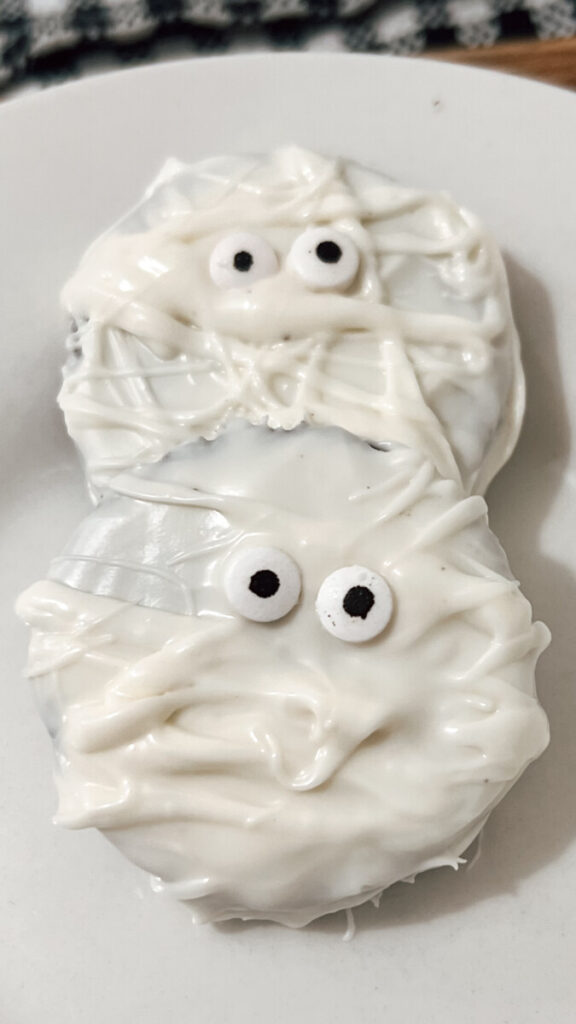 IMG_0622-576x1024 Halloween Oreo Mummies