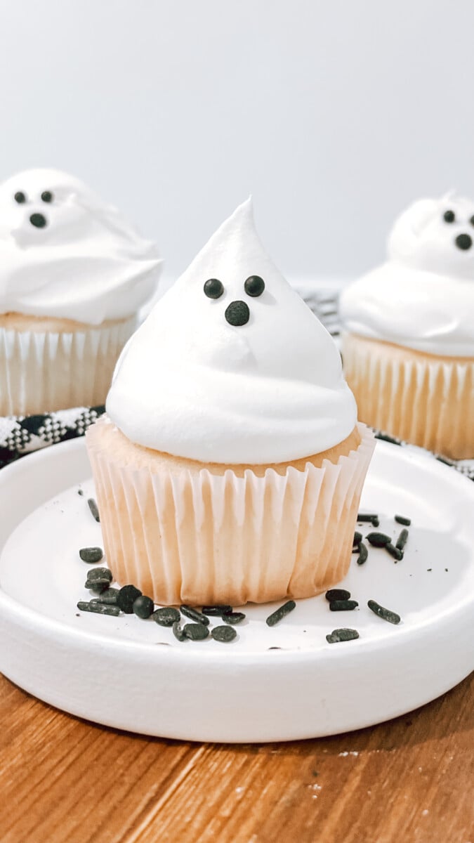  IMG_0733-1 Easy Cool Whip Ghost Cupcakes  