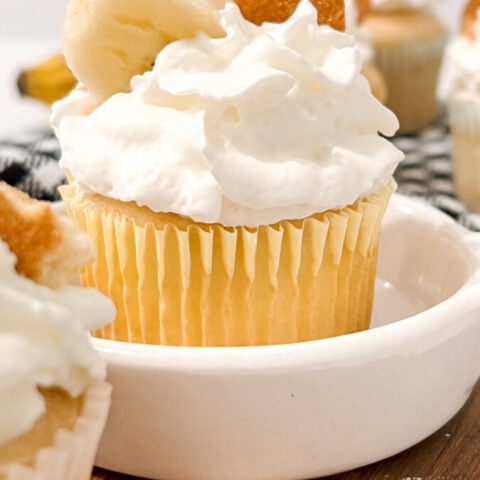  IMG_0754-480x480 Banana Cream Cupcakes  