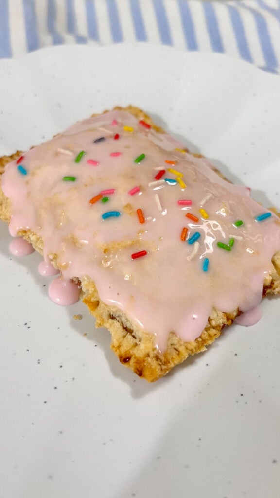 IMG_2666-576x1024 Homemade Strawberry Pop-Tarts