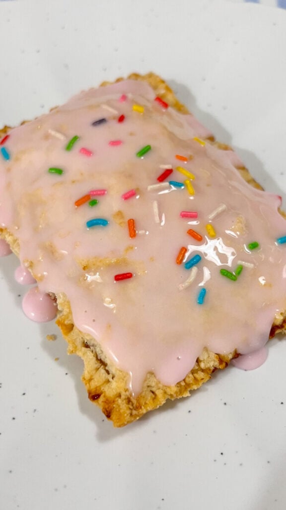 IMG_2667-576x1024 Homemade Strawberry Pop-Tarts