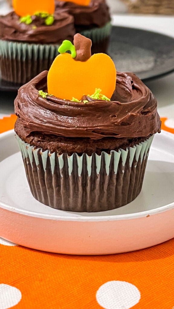 IMG_2983-1-576x1024 Pumpkin Patch Chocolate Cupcakes