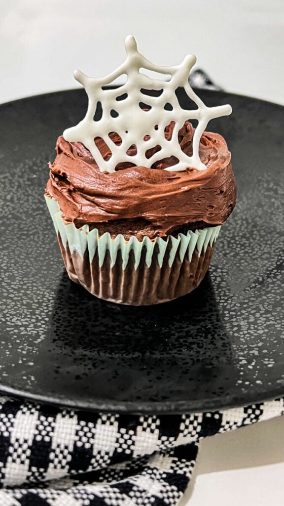 IMG_3014-1-576x1024 Chocolate Spiderweb Cupcakes