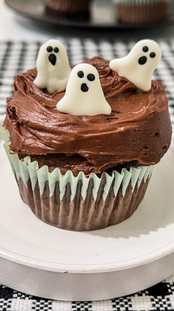IMG_3040-576x1024 Chocolate Ghost Cupcakes