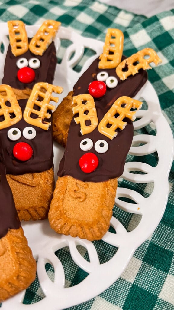  IMG_3823-576x1024 Reindeer Biscoff Cookies  