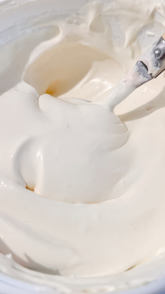  IMG_9363-576x1024 Old-Fashioned Vanilla Icing  