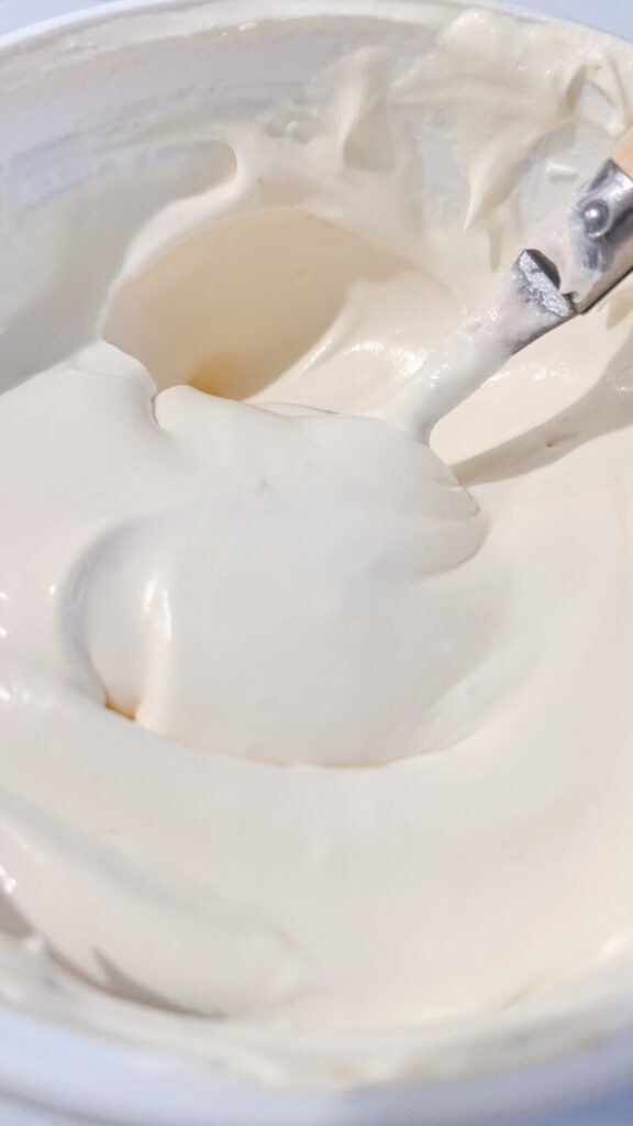  IMG_9364-576x1024 Old-Fashioned Vanilla Icing  