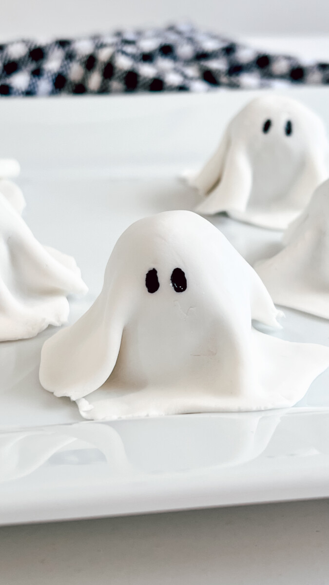  IMG_9951 Ghost Oreo Balls  