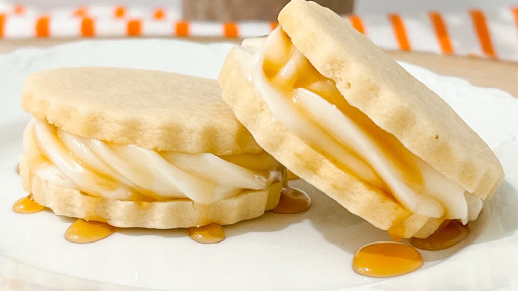 IMG_0312-1024x576 Maple Cream Sandwich Cookies