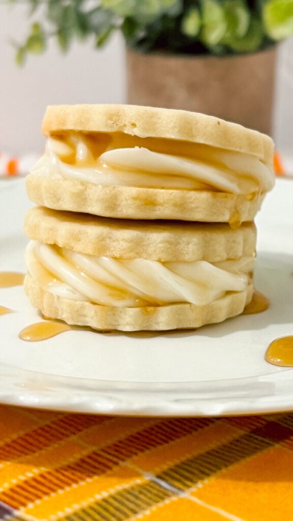IMG_0318-576x1024 Maple Cream Sandwich Cookies