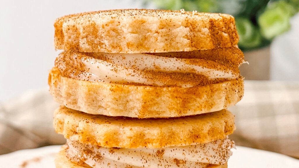 IMG_0340-1024x576 Cinnamon Roll Sandwich Cookies
