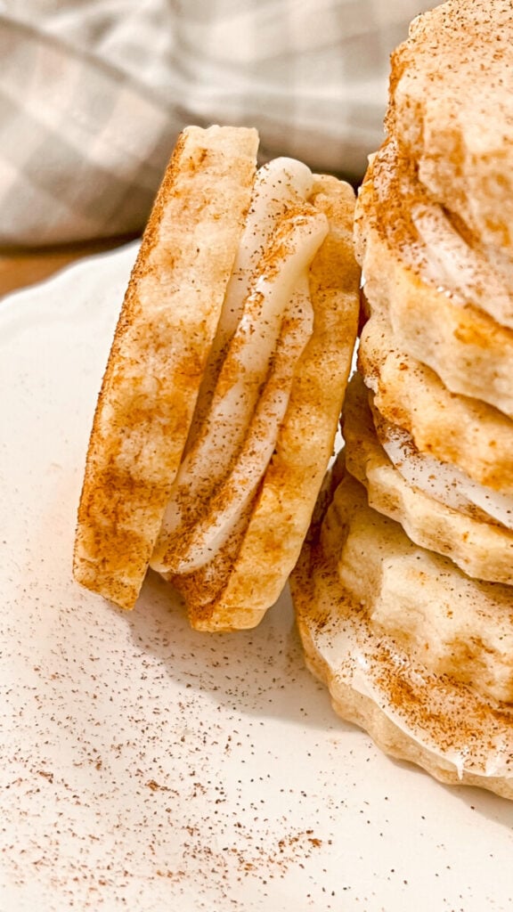 IMG_0351-576x1024 Cinnamon Roll Sandwich Cookies