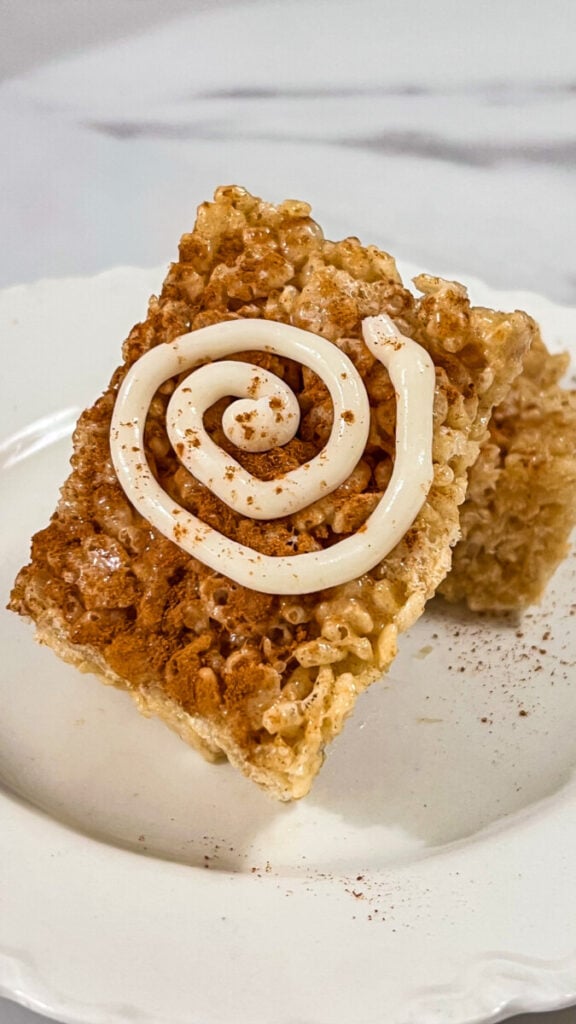  IMG_0538-576x1024 Cinnamon Roll Rice Krispie Treats  