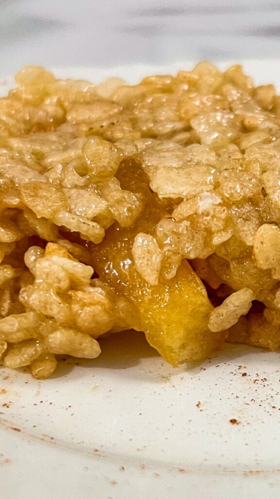 IMG_0590-576x1024 Apple Pie Rice Krispie Treats