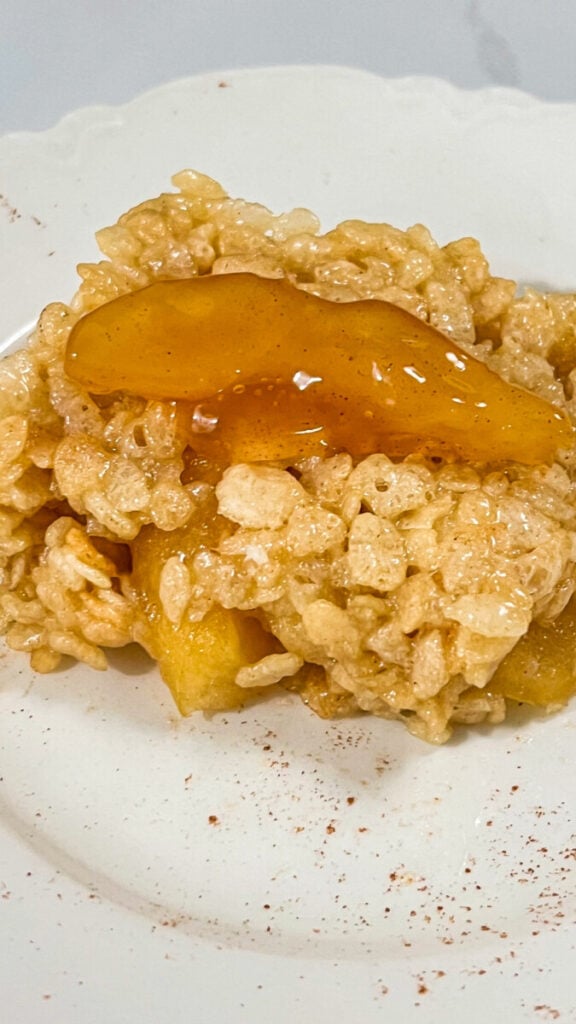 IMG_0600-576x1024 Apple Pie Rice Krispie Treats