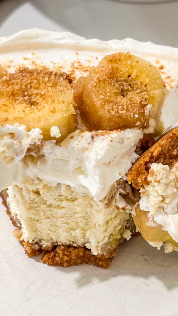  IMG_0844-576x1024 Banana Rum Cream Cheesecake  
