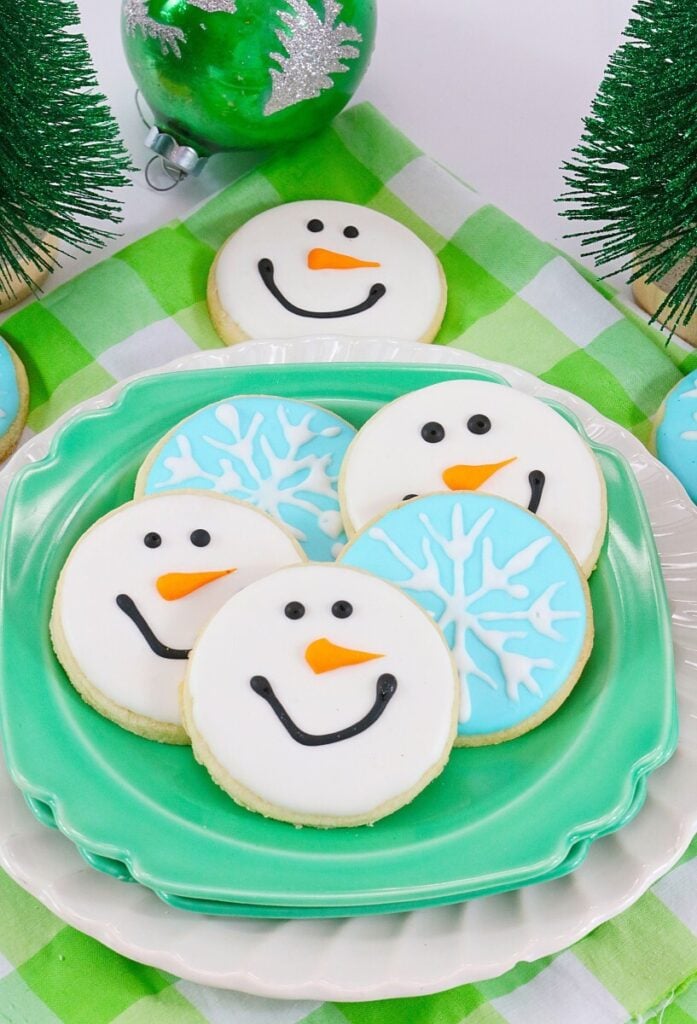  IMG_1521-697x1024 30 Best Snowman Recipes & Food Ideas for Christmas  