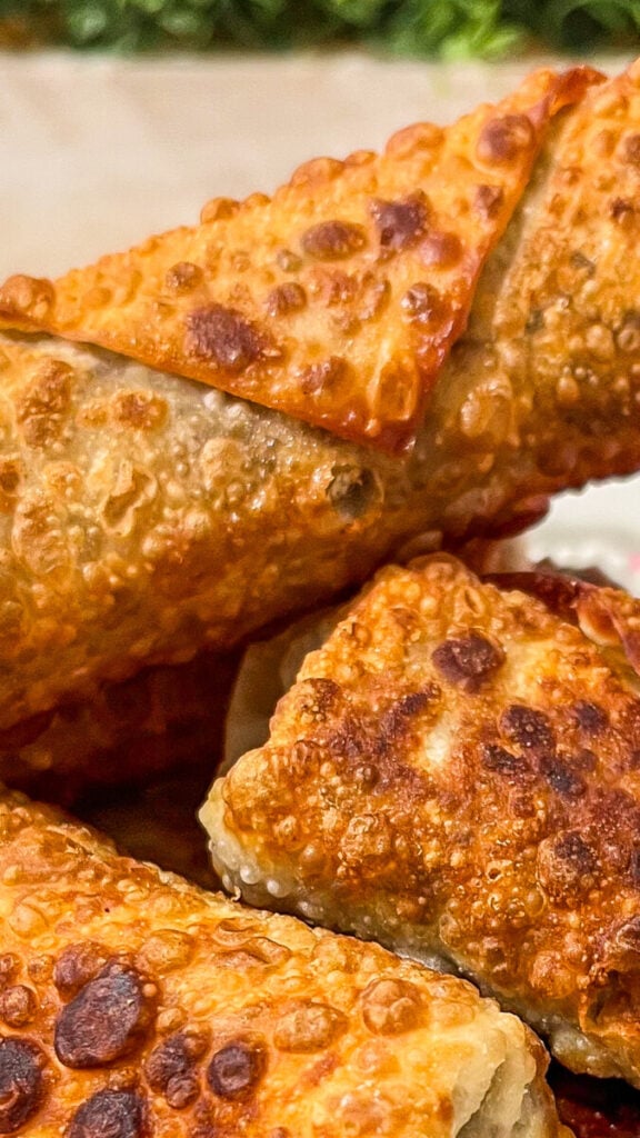 IMG_1657-576x1024 Easy Cheeseburger Egg Rolls