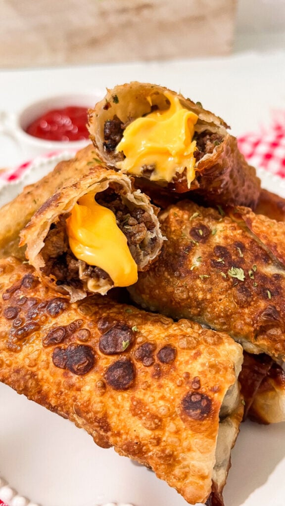 IMG_1662-576x1024 Easy Cheeseburger Egg Rolls