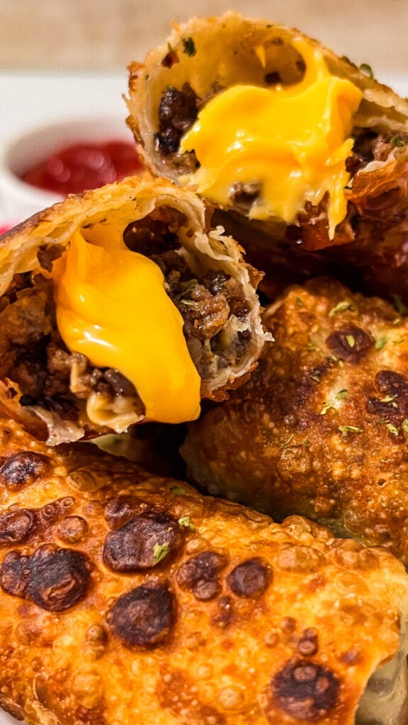 IMG_1663-576x1024 Easy Cheeseburger Egg Rolls