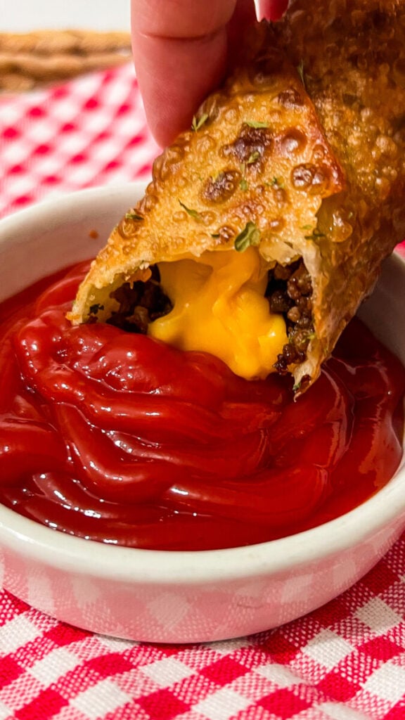 IMG_1683-576x1024 Easy Cheeseburger Egg Rolls