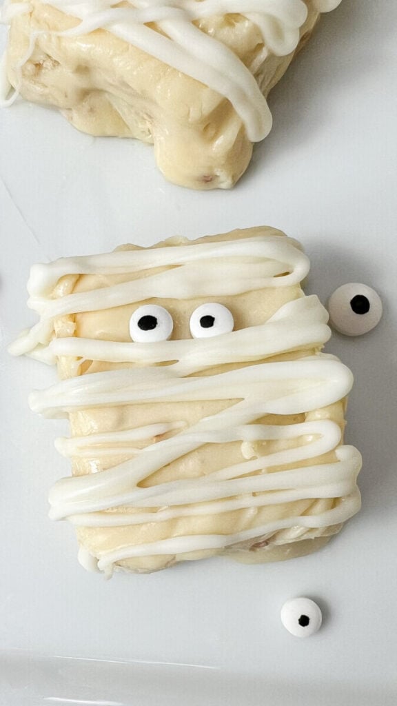  IMG_2031-576x1024 30 Cute Mummy Desserts for Halloween That Are Almost Too Adorable to Eat  