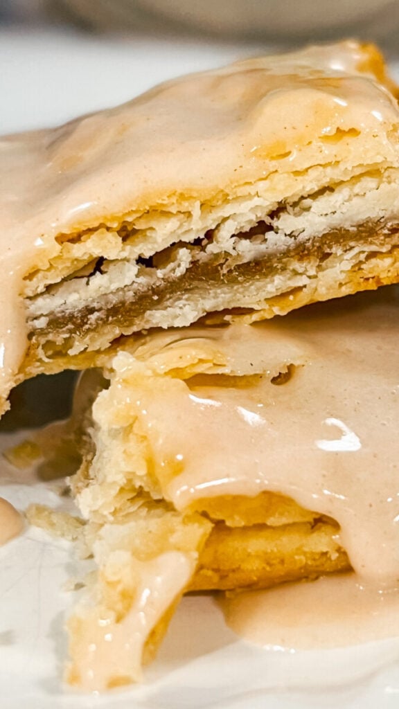 IMG_2726-576x1024 Homemade Brown Sugar Cinnamon Pop Tarts