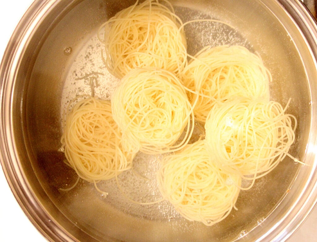 Spaghetti-Nests-with-Meatballs5-1024x781 Spaghetti Nests with Meatballs