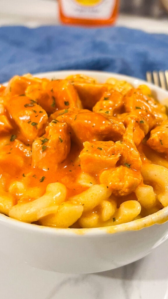 IMG_4251-576x1024 Buffalo Chicken Mac and Cheese Bowls