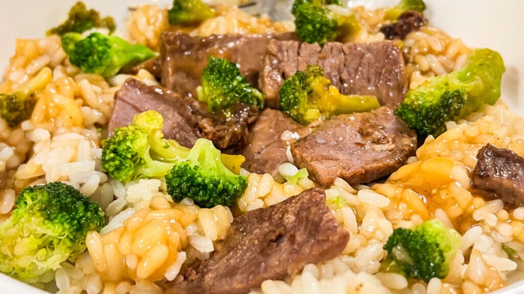  IMG_4300-1-1024x576 Honey Teriyaki Beef and Broccoli Bowls  