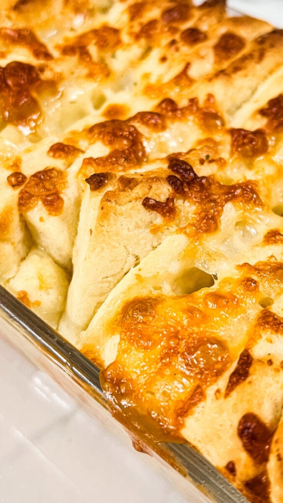 IMG_7053-576x1024 Homemade Garlic Cheese Pull Apart Bread