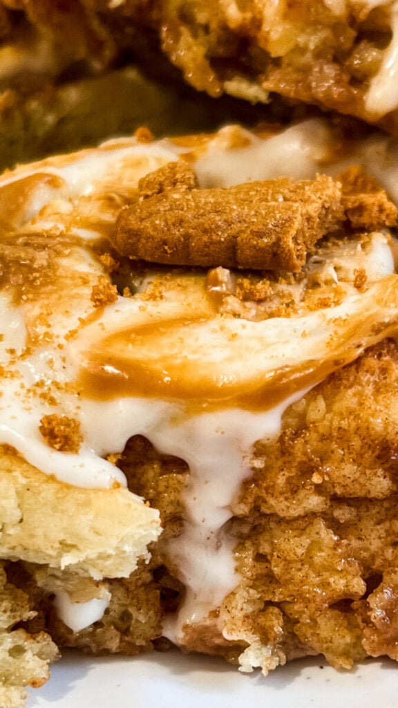 IMG_7913-576x1024 Biscoff Cookie Butter Cinnamon Rolls