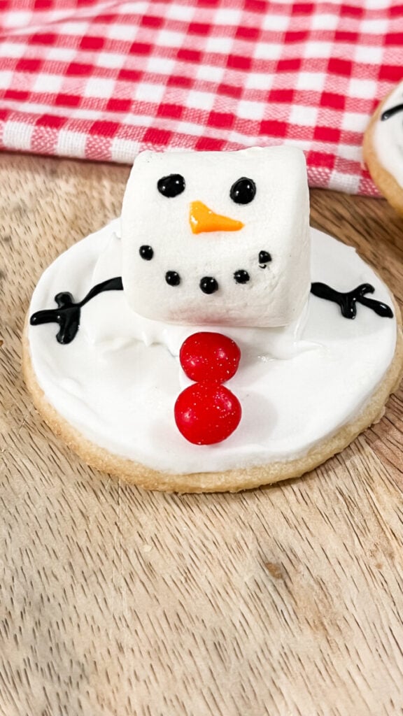 IMG_0662-576x1024 Melting Marshmallow Snowman Cookies