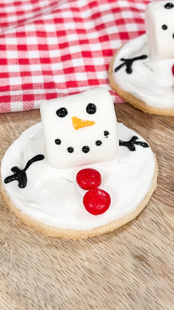 IMG_0665-576x1024 Melting Marshmallow Snowman Cookies