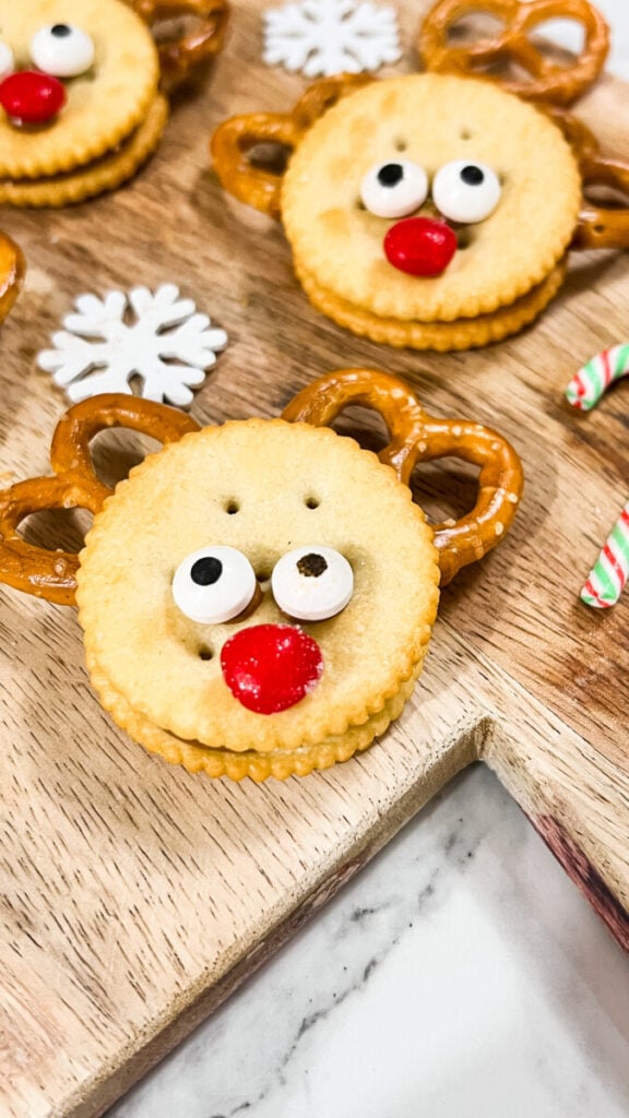  IMG_0786-1-576x1024 Nutella Reindeer Ritz Crackers  