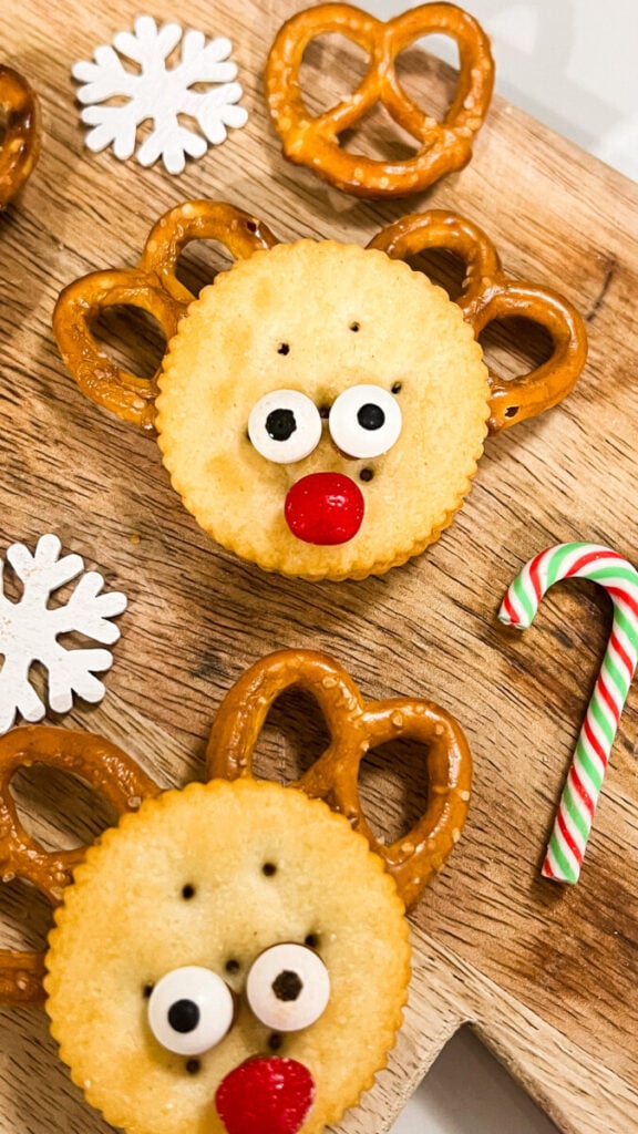  IMG_0799-576x1024 Nutella Reindeer Ritz Crackers  