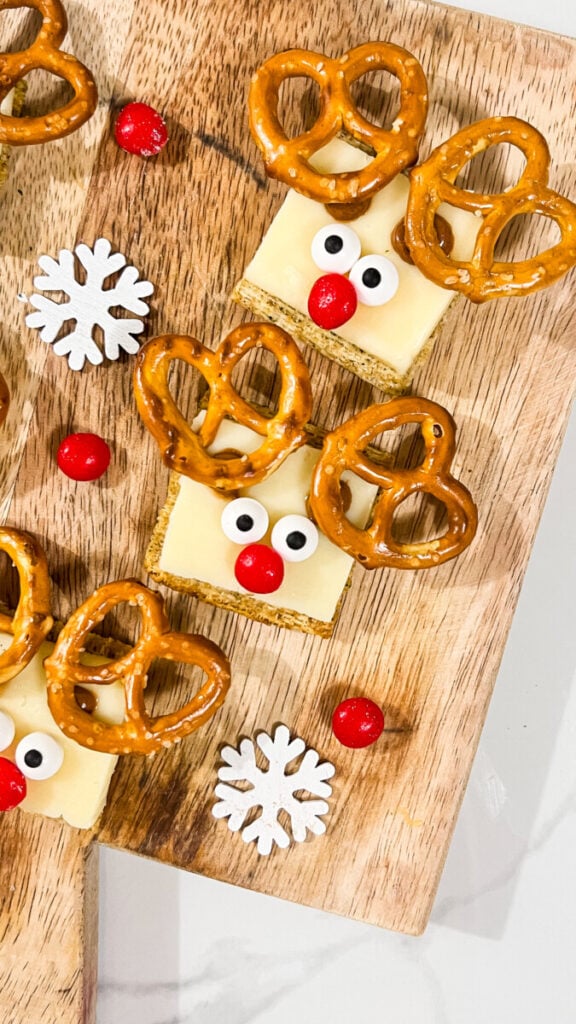  IMG_0806-576x1024 Reindeer Triscuit and Cheese Crackers  