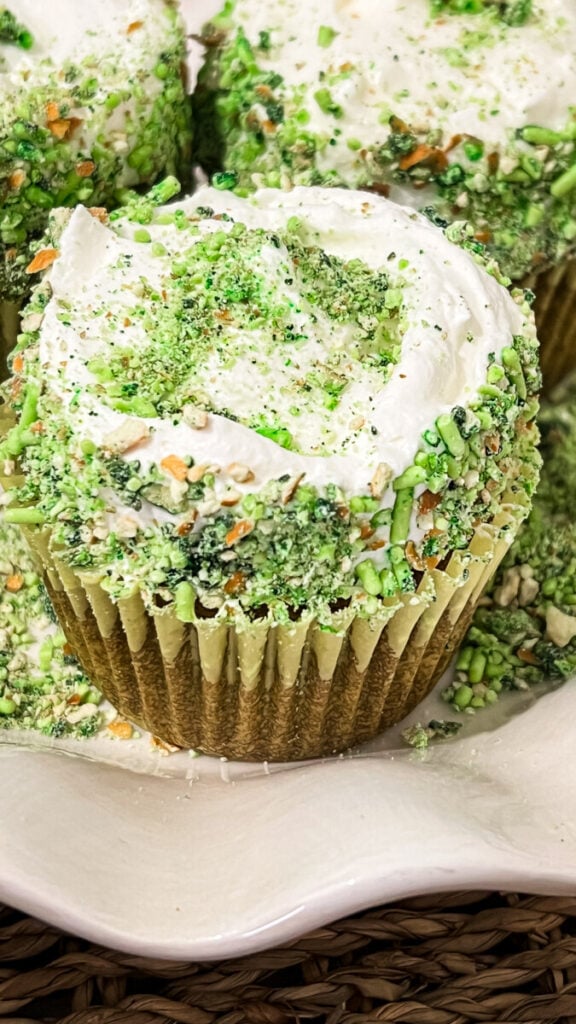  IMG_1394-576x1024 Homemade Pistachio Cupcakes  