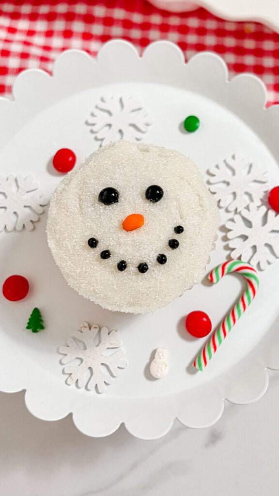 IMG_3415-576x1024 Easy Snowman Cupcakes