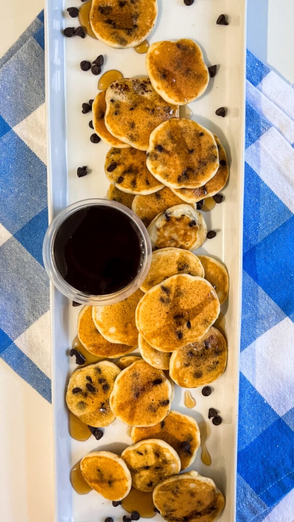 IMG_9270-576x1024 Mini Chocolate Chip Pancakes