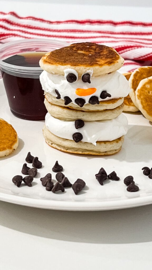 IMG_9313-576x1024 Mini Snowman Pancakes