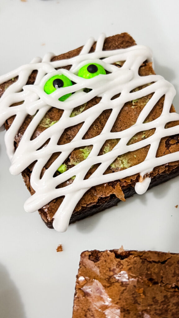  IMG_9929-576x1024 Easy Mummy Brownies  
