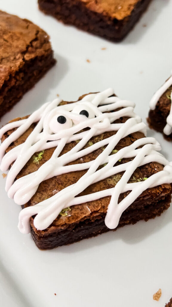  IMG_9933-576x1024 Easy Mummy Brownies  