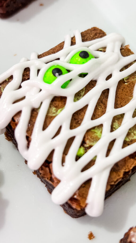 IMG_9944-576x1024 Easy Mummy Brownies  